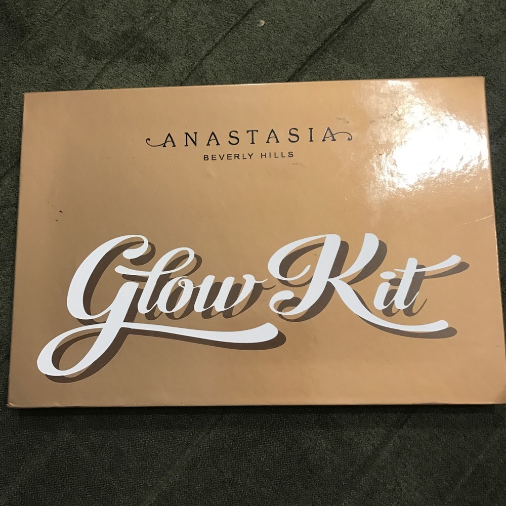 Anastasia Beverly Hills Glow Kit